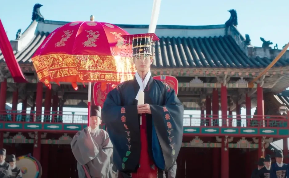IU và Byeon Woo Seok xin lỗi về những tranh cãi xung quanh "Phu nhân đại quân thế kỷ 21" IU và Byeon Woo Seok xin lỗi về những tranh cãi xung quanh "Phu nhân đại quân thế kỷ 21"