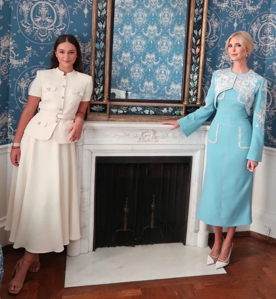 Ivanka Trump gây sốt ở Nhà Trắng Ivanka Trump gây sốt ở Nhà Trắng