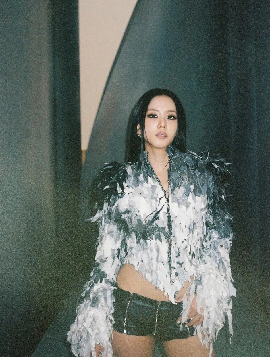 Jisoo (BlackPink) lên tiếng về cáo buộc bạo hành, quấy rối tình dục của anh trai Jisoo (BlackPink) lên tiếng về cáo buộc bạo hành, quấy rối tình dục của anh trai