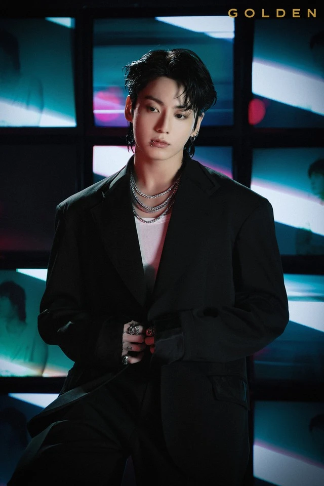 Jungkook (BTS) đại náo nửa đêm: Follow cả thế giới, không chừa cả đối thủ BLACKPINK - EXO! Jungkook (BTS) đại náo nửa đêm: Follow cả thế giới, không chừa cả đối thủ BLACKPINK - EXO!