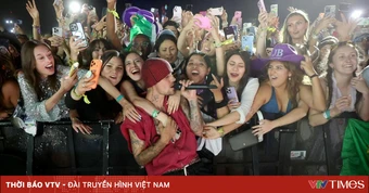 Justin Bieber khuấy động Coachella cuối tuần 2 với màn trở lại đầy thắng lợi