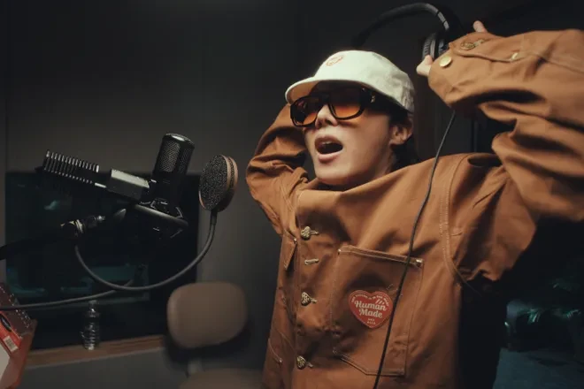 K-Pop với giấc mơ toàn cầu và vấn đề "bản sắc Hàn Quốc” K-Pop với giấc mơ toàn cầu và vấn đề "bản sắc Hàn Quốc”