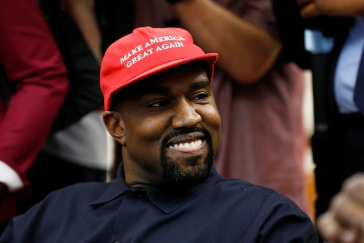 Kanye West hoãn concert sau khi Pháp cân nhắc cấm nhập cảnh Kanye West hoãn concert sau khi Pháp cân nhắc cấm nhập cảnh