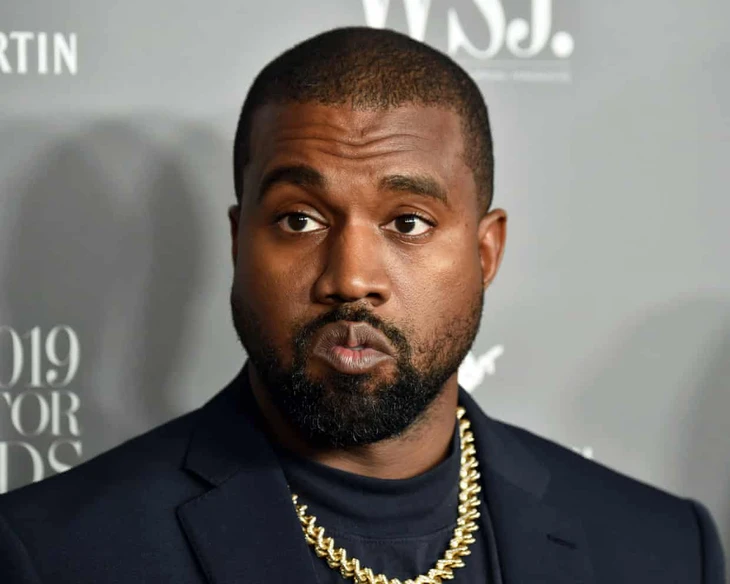 Kanye West hoãn concert sau khi Pháp cân nhắc cấm nhập cảnh Kanye West hoãn concert sau khi Pháp cân nhắc cấm nhập cảnh