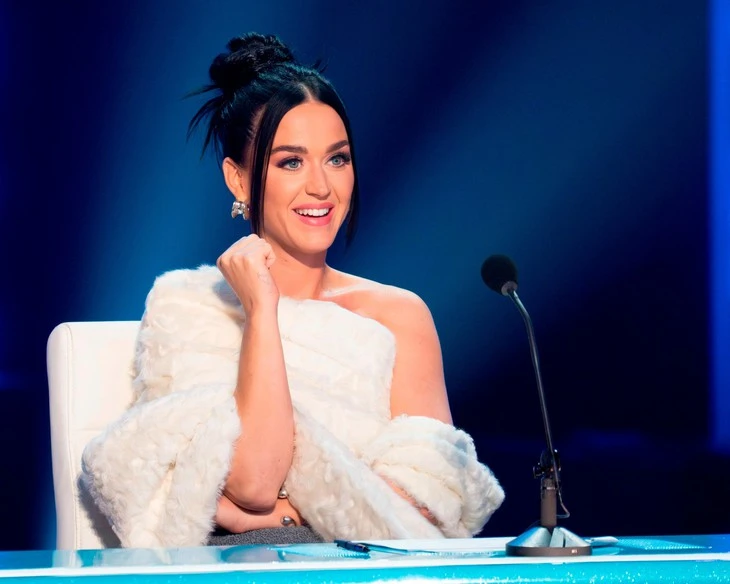 Katy Perry bị tố từng tấn công tình dục một cô gái ở hộp đêm gần 20 năm trước Katy Perry bị tố từng tấn công tình dục một cô gái ở hộp đêm gần 20 năm trước