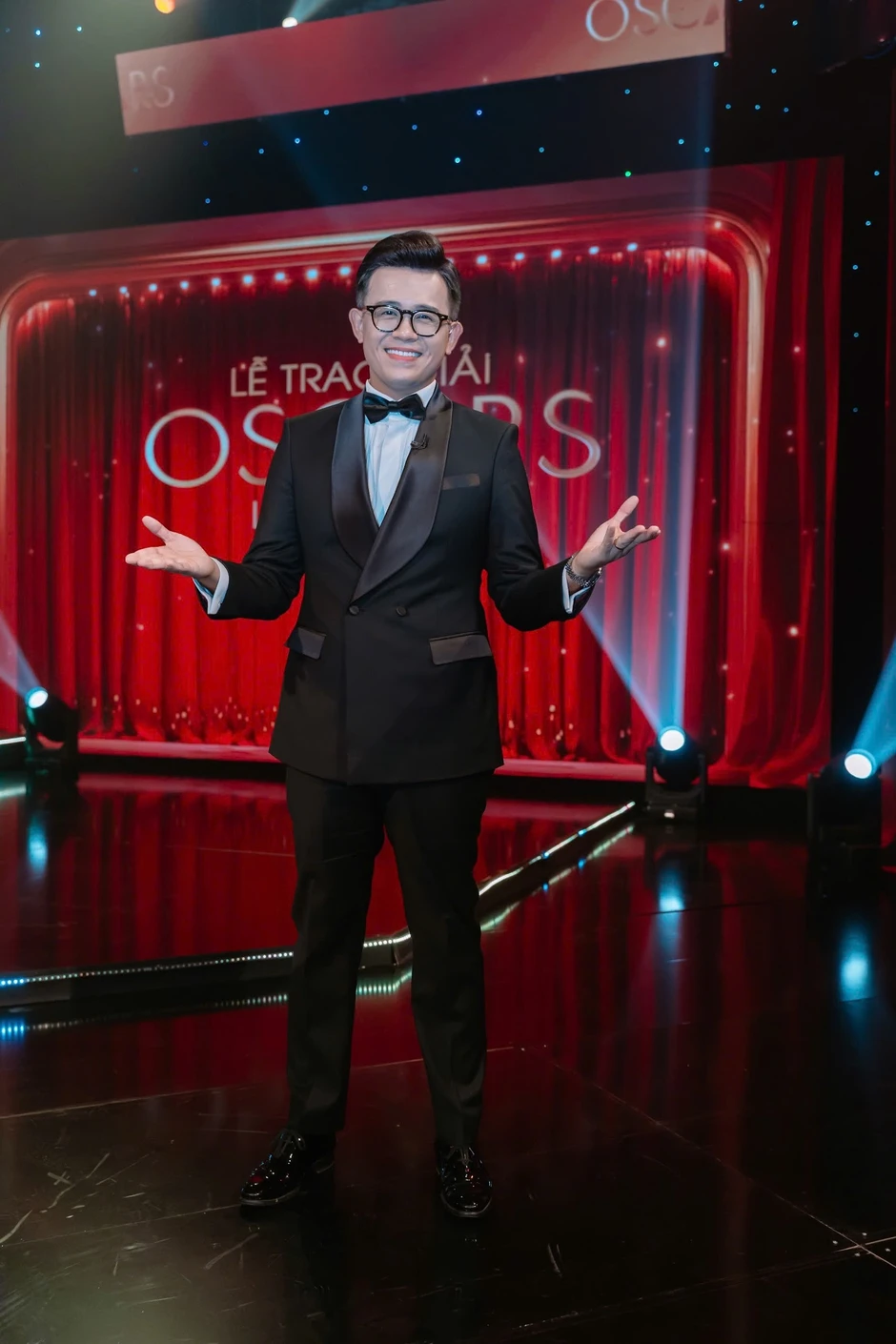 Khám phá trường quay trực tiếp Lễ trao giải Oscars 2026 với bộ ba MC Đức Bảo – Ngọc Huy – Phí Linh Khám phá trường quay trực tiếp Lễ trao giải Oscars 2026 với bộ ba MC Đức Bảo – Ngọc Huy – Phí Linh