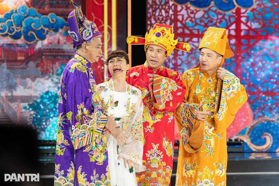Khán giả hào hứng đón Táo quân như Tết, nhưng "chưa đã" vì thời lượng ngắn Khán giả hào hứng đón Táo quân như Tết, nhưng "chưa đã" vì thời lượng ngắn