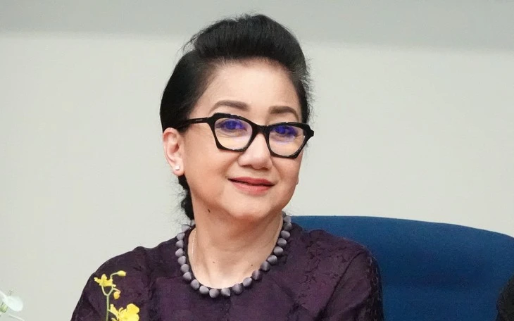 Khán giả nghẹn ngào xem Thanh Thanh Tâm diễn Hòn vọng phu cùng Vũ Linh Khán giả nghẹn ngào xem Thanh Thanh Tâm diễn Hòn vọng phu cùng Vũ Linh