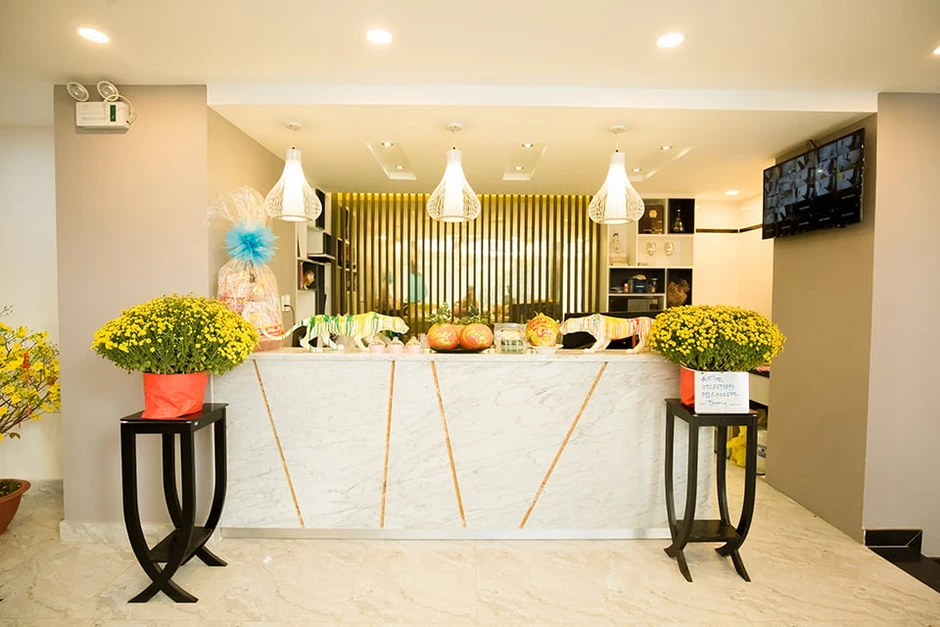 Khánh My sau 8 năm kể chuyện từng được Trường Giang tán tỉnh: Sống kín tiếng, sở hữu nhà 7 tầng và chọn không chồng con ở tuổi 35 Khánh My sau 8 năm kể chuyện từng được Trường Giang tán tỉnh: Sống kín tiếng, sở hữu nhà 7 tầng và chọn không chồng con ở tuổi 35