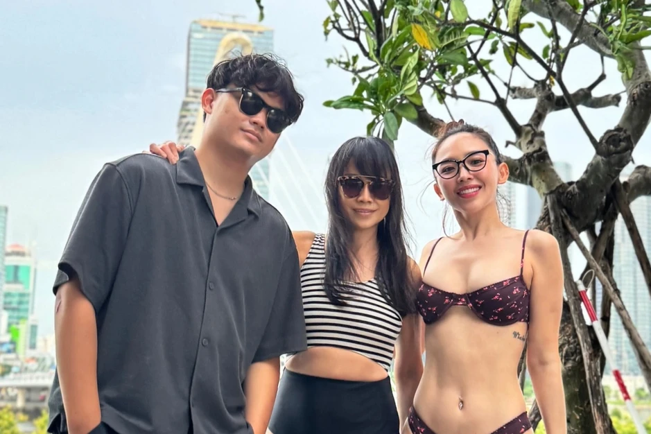 Khoảnh khắc sum họp của Tóc Tiên và mẹ sau nhiều năm căng thẳng, gây chú ý Khoảnh khắc sum họp của Tóc Tiên và mẹ sau nhiều năm căng thẳng, gây chú ý