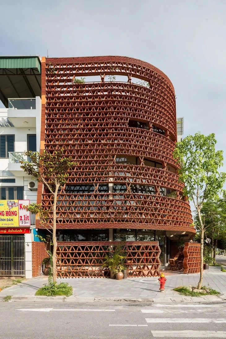 Kiến trúc sư Đoàn Thanh Hà nhận Giải thưởng Kiến trúc bền vững toàn cầu Kiến trúc sư Đoàn Thanh Hà nhận Giải thưởng Kiến trúc bền vững toàn cầu