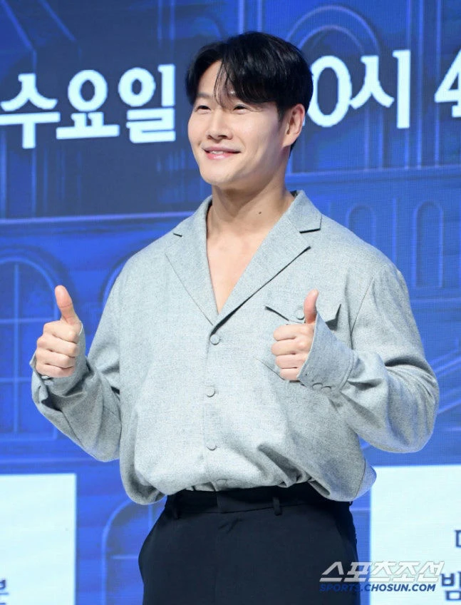 Kim Jong Kook mắc bệnh lạ hiếm gặp Kim Jong Kook mắc bệnh lạ hiếm gặp