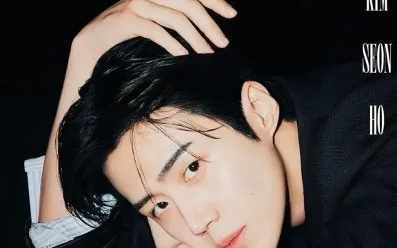 Kim Seon Ho bày tỏ quan điểm làm nghề sau bê bối trốn thuế