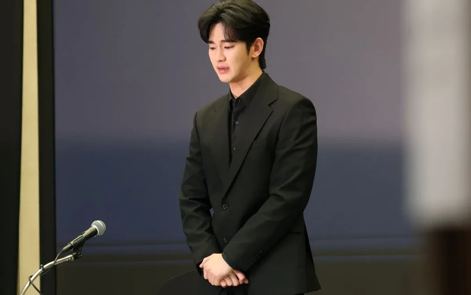 Kim Soo Hyun sẽ trở lại màn ảnh sau khi được minh oan? Kim Soo Hyun sẽ trở lại màn ảnh sau khi được minh oan?