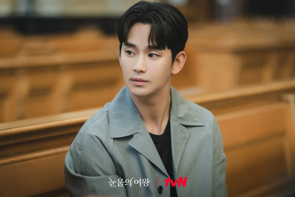Kim Soo Hyun vào viện điều trị tâm lý, diện mạo giờ gầy sọp thê thảm Kim Soo Hyun vào viện điều trị tâm lý, diện mạo giờ gầy sọp thê thảm