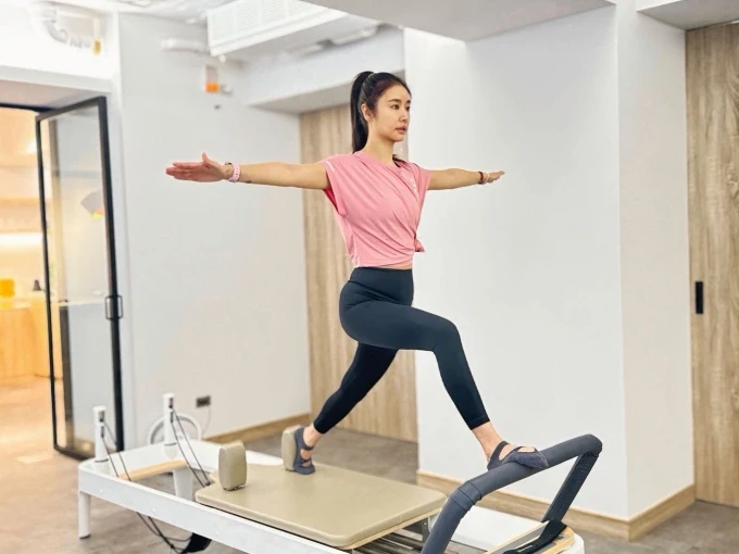 Lâm Tâm Như tuổi 50 gây sốt với vóc dáng săn chắc, trẻ hơn thời đôi mươi Lâm Tâm Như tuổi 50 gây sốt với vóc dáng săn chắc, trẻ hơn thời đôi mươi
