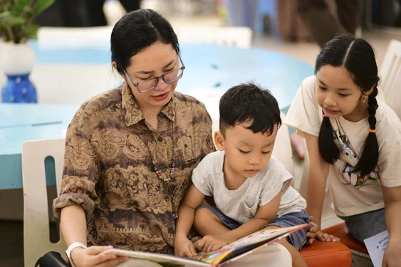 Lan tỏa sách - ươm mầm tương lai Lan tỏa sách - ươm mầm tương lai
