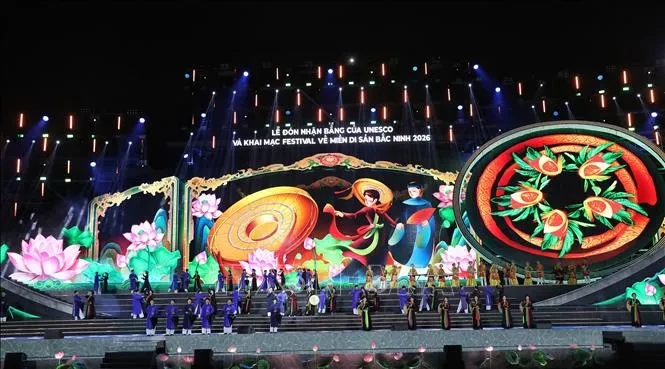 Lễ đón nhận Bằng của UNESCO và khai mạc Festival 'Về miền di sản Bắc Ninh - 2026' Lễ đón nhận Bằng của UNESCO và khai mạc Festival 'Về miền di sản Bắc Ninh - 2026'