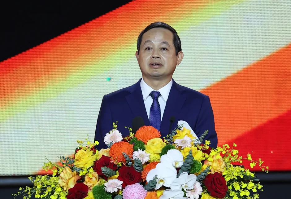 Lễ đón nhận Bằng của UNESCO và khai mạc Festival 'Về miền di sản Bắc Ninh - 2026' Lễ đón nhận Bằng của UNESCO và khai mạc Festival 'Về miền di sản Bắc Ninh - 2026'