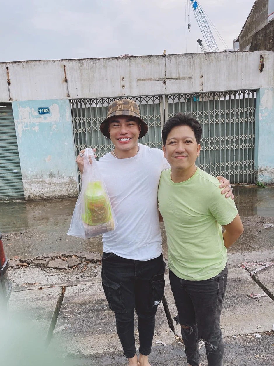 Lê Dương Bảo Lâm lên tiếng về thái độ với Trường Giang Lê Dương Bảo Lâm lên tiếng về thái độ với Trường Giang