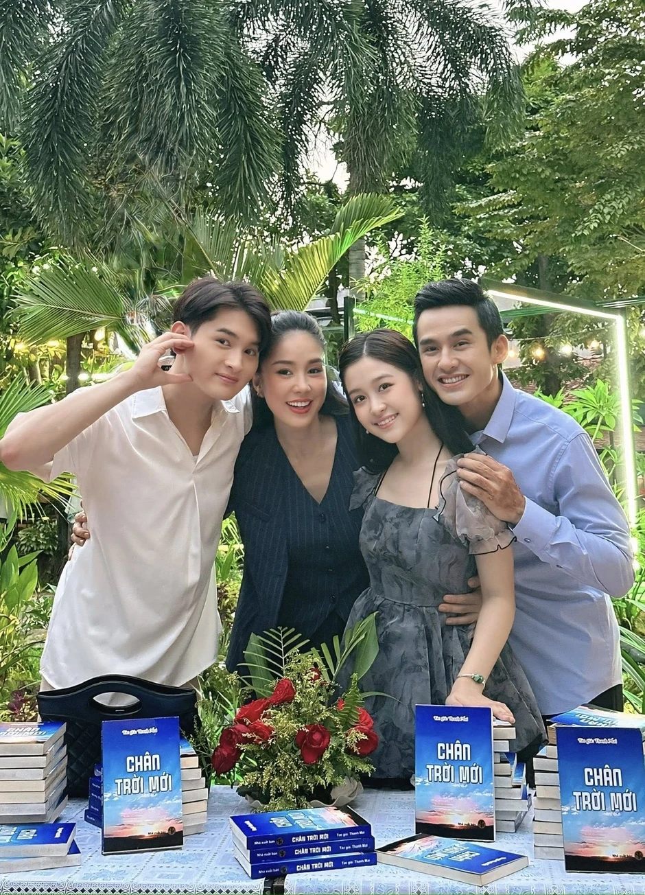 Lê Phương nói gì về 2 vai diễn 'gây sốt' màn ảnh nhỏ? Lê Phương nói gì về 2 vai diễn 'gây sốt' màn ảnh nhỏ?