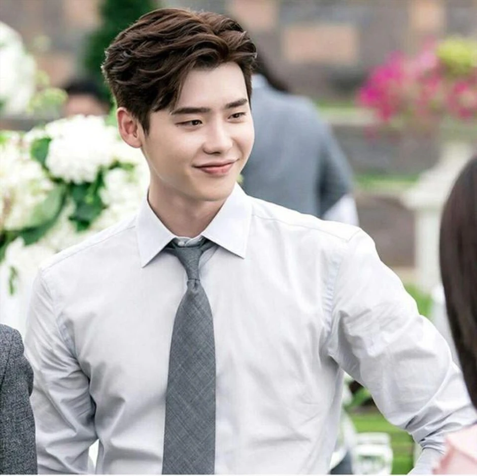 Lee Jong Suk đích thị là đại gia: Vừa tậu căn nhà gần 300 tỷ giữa nghi vấn chia tay IU Lee Jong Suk đích thị là đại gia: Vừa tậu căn nhà gần 300 tỷ giữa nghi vấn chia tay IU