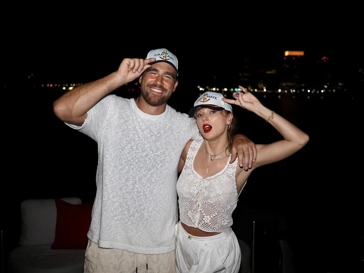 Lộ diện váy cưới của Taylor Swift trong 'hôn lễ thế kỷ' với Travis Kelce