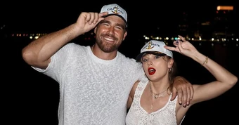 Lộ diện váy cưới của Taylor Swift trong 'hôn lễ thế kỷ' với Travis Kelce