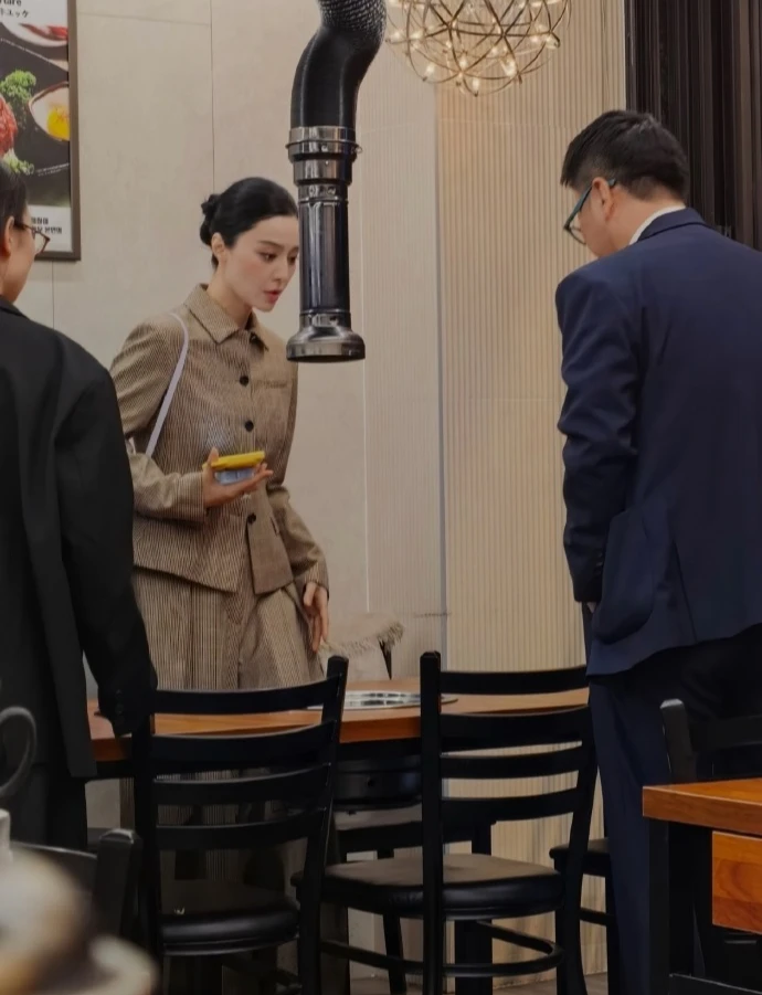 Loạt "ống kính hung thần" bóc trần nhan sắc thật của Phạm Băng Băng không trượt phát nào, cả MXH đứng hình