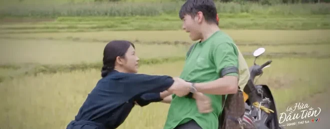 Lời hứa đầu tiên - Tập 5: Ngân Khánh (Mỹ Duyên) bị chặn đường quấy rối