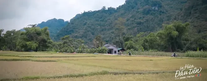 Lời hứa đầu tiên - Tập 5: Ngân Khánh (Mỹ Duyên) bị chặn đường quấy rối