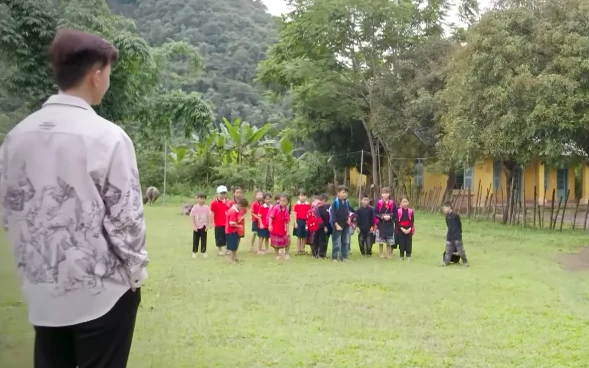 Lời hứa đầu tiên - Tập 6: Vi Minh bất ngờ nhận được sự ủng hộ của Sơn Lời hứa đầu tiên - Tập 6: Vi Minh bất ngờ nhận được sự ủng hộ của Sơn