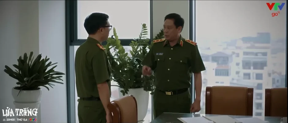 Lửa trắng - Tập 11: Sương ra tay với Lan, Trường Nổ quyết làm rõ cái chết của em trai Lửa trắng - Tập 11: Sương ra tay với Lan, Trường Nổ quyết làm rõ cái chết của em trai