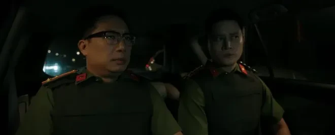 Lửa trắng - Tập 17: Lão Công tỉnh lại, Sương hoàn thành nhiệm vụ, xe của Trường nổ bị cài bom