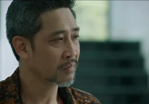 Lửa trắng - Tập 6: Trùm ma túy mua chuộc con gái bằng thẻ đen Lửa trắng - Tập 6: Trùm ma túy mua chuộc con gái bằng thẻ đen