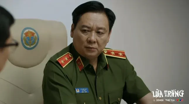 Lửa trắng - Tập 9: Trùm băng đảng Santana là người thật, không phải "bóng ma" Lửa trắng - Tập 9: Trùm băng đảng Santana là người thật, không phải "bóng ma"
