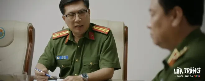 Lửa trắng - Tập 9: Trùm băng đảng Santana là người thật, không phải "bóng ma" Lửa trắng - Tập 9: Trùm băng đảng Santana là người thật, không phải "bóng ma"