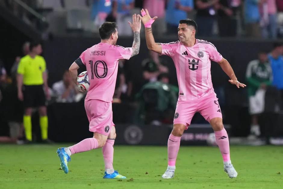 Luis Suarez bỏ ngỏ khả năng trở lại ĐTQG Uruguay tại World Cup 2026 Luis Suarez bỏ ngỏ khả năng trở lại ĐTQG Uruguay tại World Cup 2026