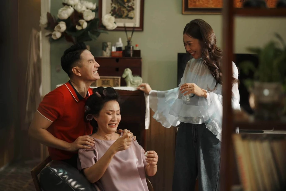 Mỹ nam Vbiz lộ diện sau 2 năm mất tích, ra sao mà netizen "nhìn mặt đã thấy ức chế" Mỹ nam Vbiz lộ diện sau 2 năm mất tích, ra sao mà netizen "nhìn mặt đã thấy ức chế"