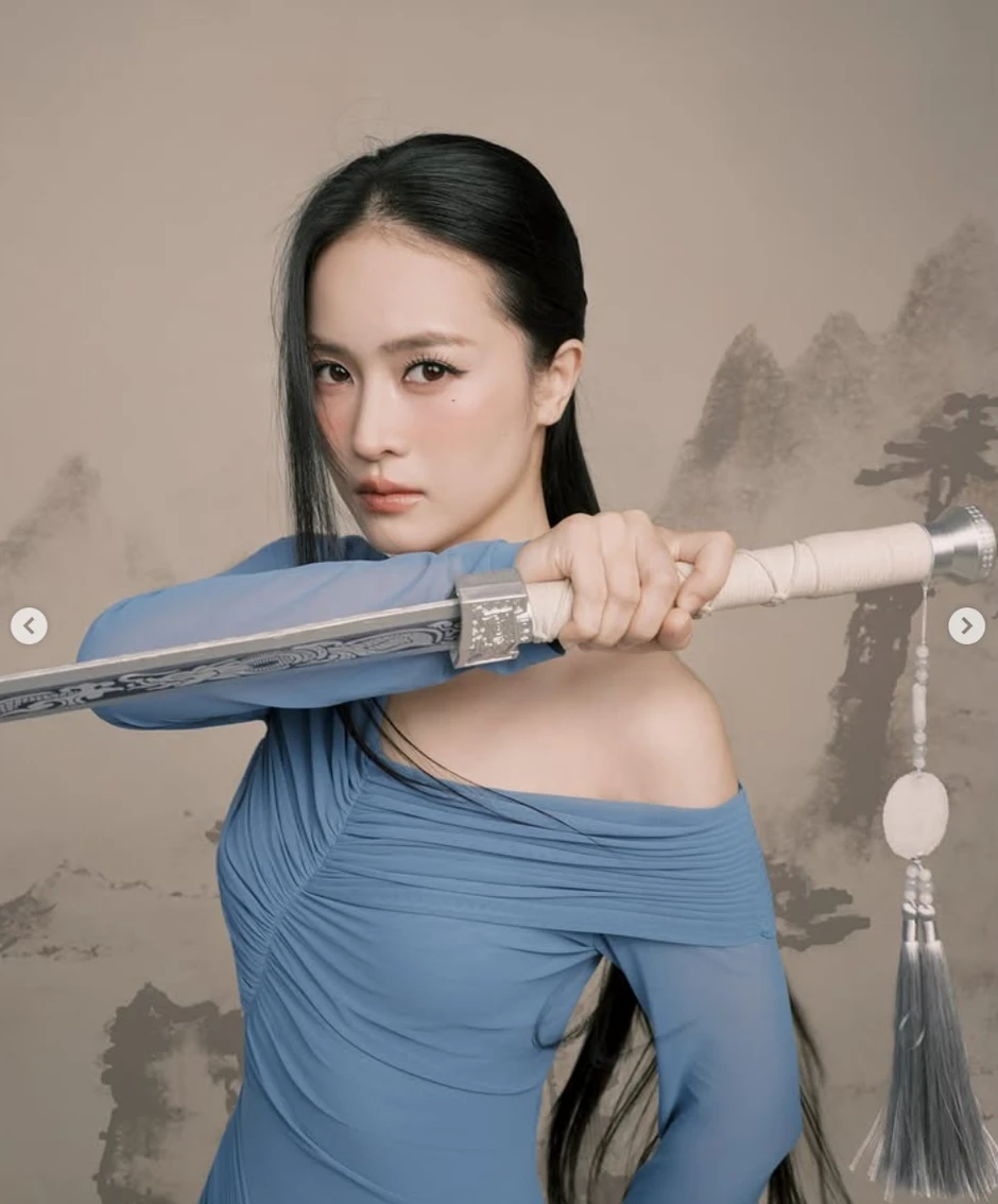 Mỹ nhân bí ẩn nhất Vbiz: Học cùng trường với Chương Tử Di và Đường Yên, bí mật kết hôn không ai hay biết Mỹ nhân bí ẩn nhất Vbiz: Học cùng trường với Chương Tử Di và Đường Yên, bí mật kết hôn không ai hay biết