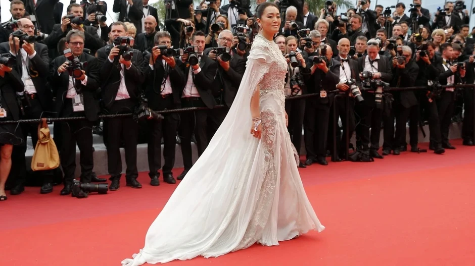 Mỹ nhân châu Á nhận đặc quyền chưa từng có trong lịch sử Cannes, còn chiếm sóng trực tiếp gần 3 phút Mỹ nhân châu Á nhận đặc quyền chưa từng có trong lịch sử Cannes, còn chiếm sóng trực tiếp gần 3 phút