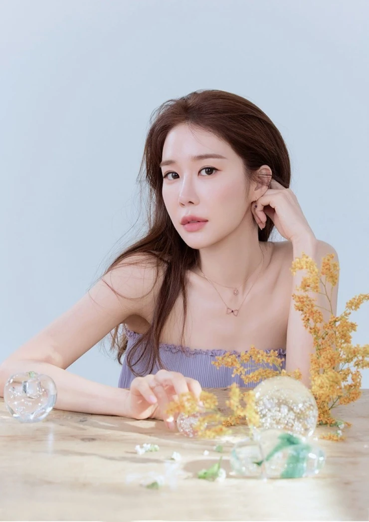 Mỹ nhân được ca sĩ số 1 showbiz làm điều ngoại lệ: Nhan sắc 20 năm không già, cất giọng là được yêu Mỹ nhân được ca sĩ số 1 showbiz làm điều ngoại lệ: Nhan sắc 20 năm không già, cất giọng là được yêu