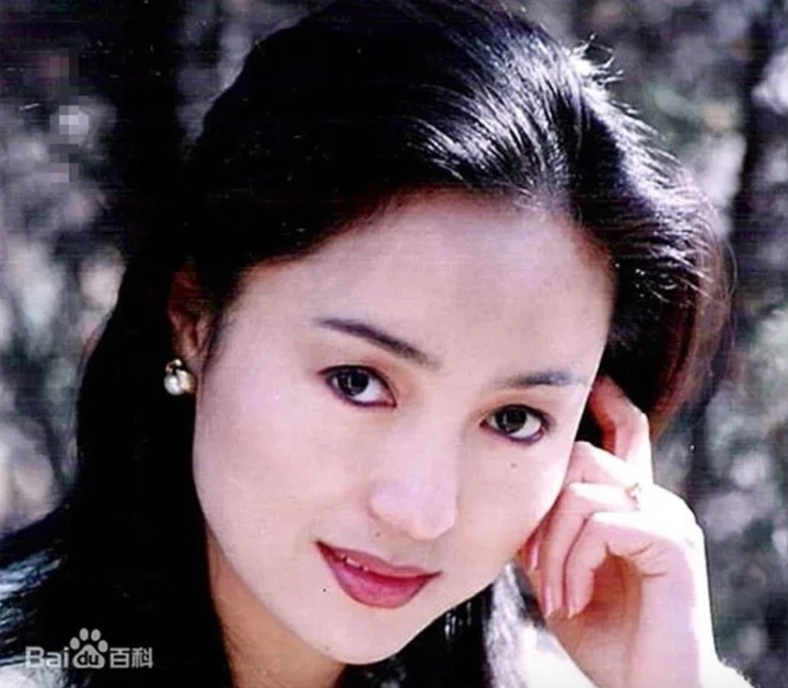Mỹ nhân lên hình vài phút trong "Tây du ký": Sự nghiệp rực rỡ, giờ làm lãnh đạo Mỹ nhân lên hình vài phút trong "Tây du ký": Sự nghiệp rực rỡ, giờ làm lãnh đạo