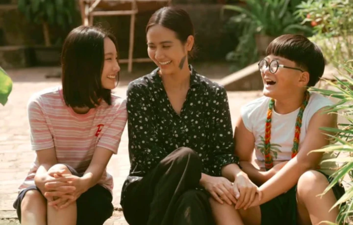 Mỹ nhân phim giờ vàng: Ngoài đời sang chảnh, lên phim khắc khổ không nhận ra Mỹ nhân phim giờ vàng: Ngoài đời sang chảnh, lên phim khắc khổ không nhận ra
