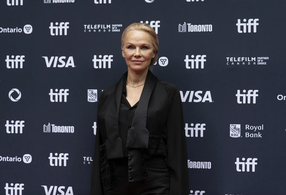 Mỹ nhân 'Playboy' Pamela Anderson lên tiếng giữa tin đồn hẹn hò Tom Cruise Mỹ nhân 'Playboy' Pamela Anderson lên tiếng giữa tin đồn hẹn hò Tom Cruise