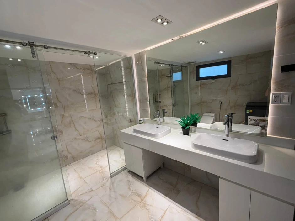Mỹ nhân “Trại Buôn Người” Khánh My: Sống ở penthouse Phú Mỹ Hưng, có thêm tòa nhà 7 tầng 40 phòng giữa trung tâm TP.HCM Mỹ nhân “Trại Buôn Người” Khánh My: Sống ở penthouse Phú Mỹ Hưng, có thêm tòa nhà 7 tầng 40 phòng giữa trung tâm TP.HCM