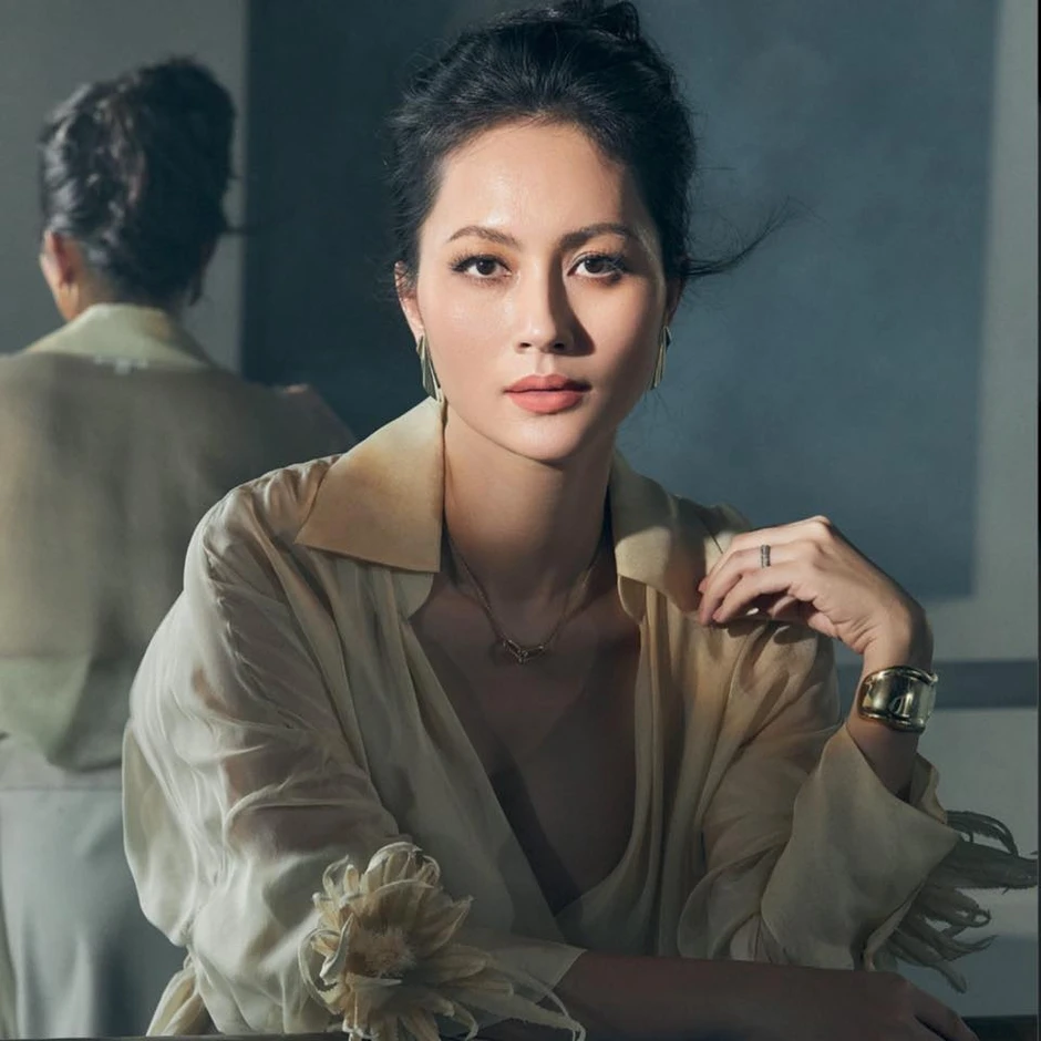 Mỹ nhân Vbiz ai nhìn cũng bảo "không là nữ hoàng cũng là hoàng hậu": Sắc đẹp đúng chuẩn phú quý trời ban Mỹ nhân Vbiz ai nhìn cũng bảo "không là nữ hoàng cũng là hoàng hậu": Sắc đẹp đúng chuẩn phú quý trời ban