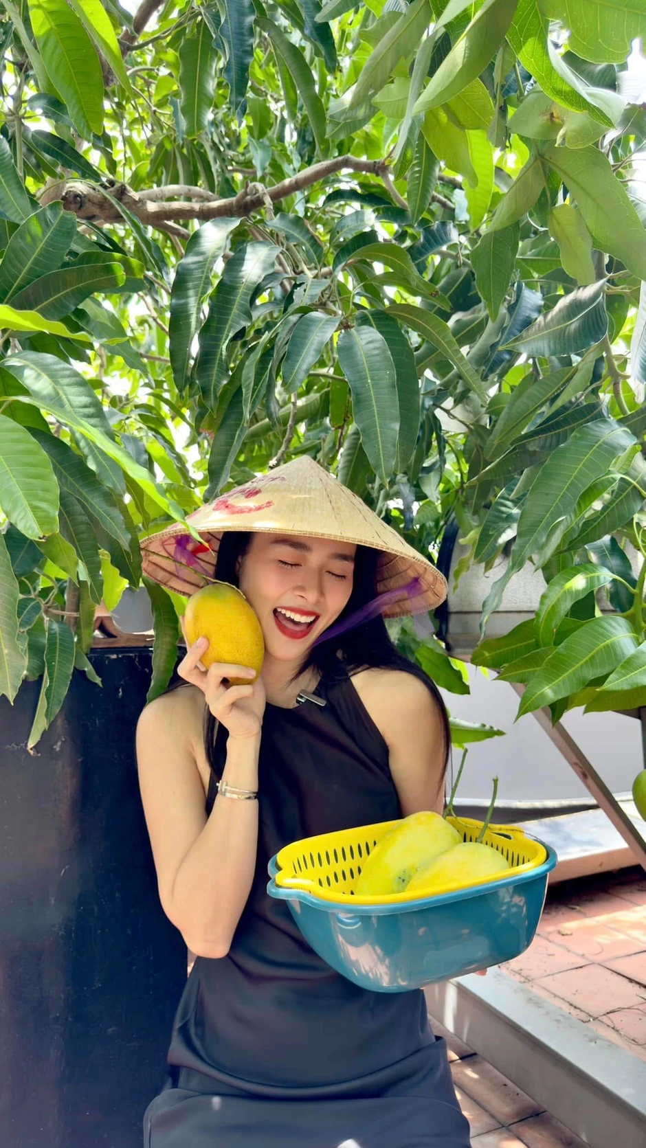Mỹ nhân Việt 33 tuổi làm mẹ đơn thân, sống cùng con trai trong ngôi nhà phố 100m² Mỹ nhân Việt 33 tuổi làm mẹ đơn thân, sống cùng con trai trong ngôi nhà phố 100m²