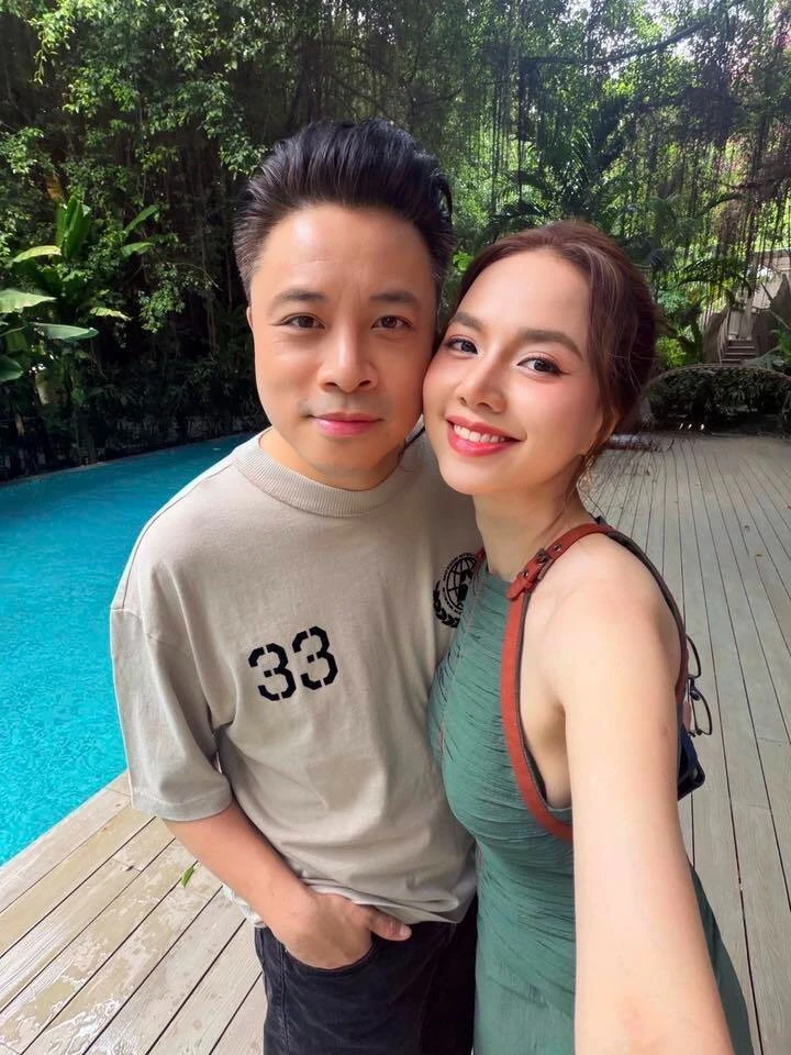 Mỹ nhân Việt bỏ hào quang showbiz, ở ẩn nuôi con trong biệt thự trăm tỷ