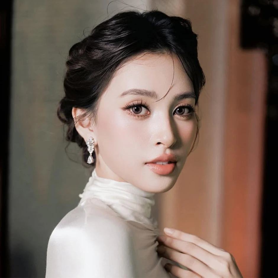 Mỹ nhân Việt được ví đẹp như Song Hye Kyo: 18 tuổi đăng quang hoa hậu, 26 tuổi mua nhà tặng bố mẹ, đóng phim hơn 300 tỷ đồng